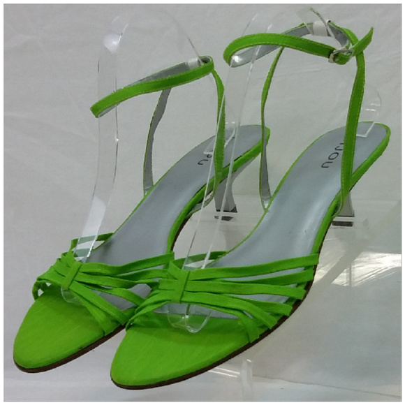 Bijou Shoes - BIJOU, Strappy Toe Sandals, size 10 M